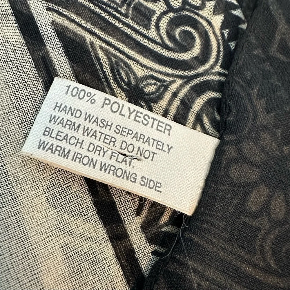 Betmar Made In Italy Chic Black and Beige Patterned Scarf